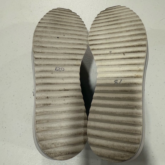 Betsey Johnson Black Iridescent Shoes with Pink Heart - Picture 13 of 13